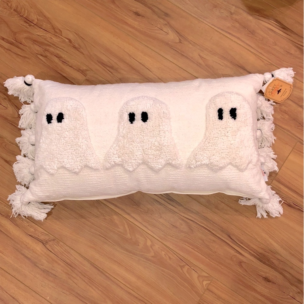 Sweet Street Halloween Ghost Trio Tassel Decorative Pillow